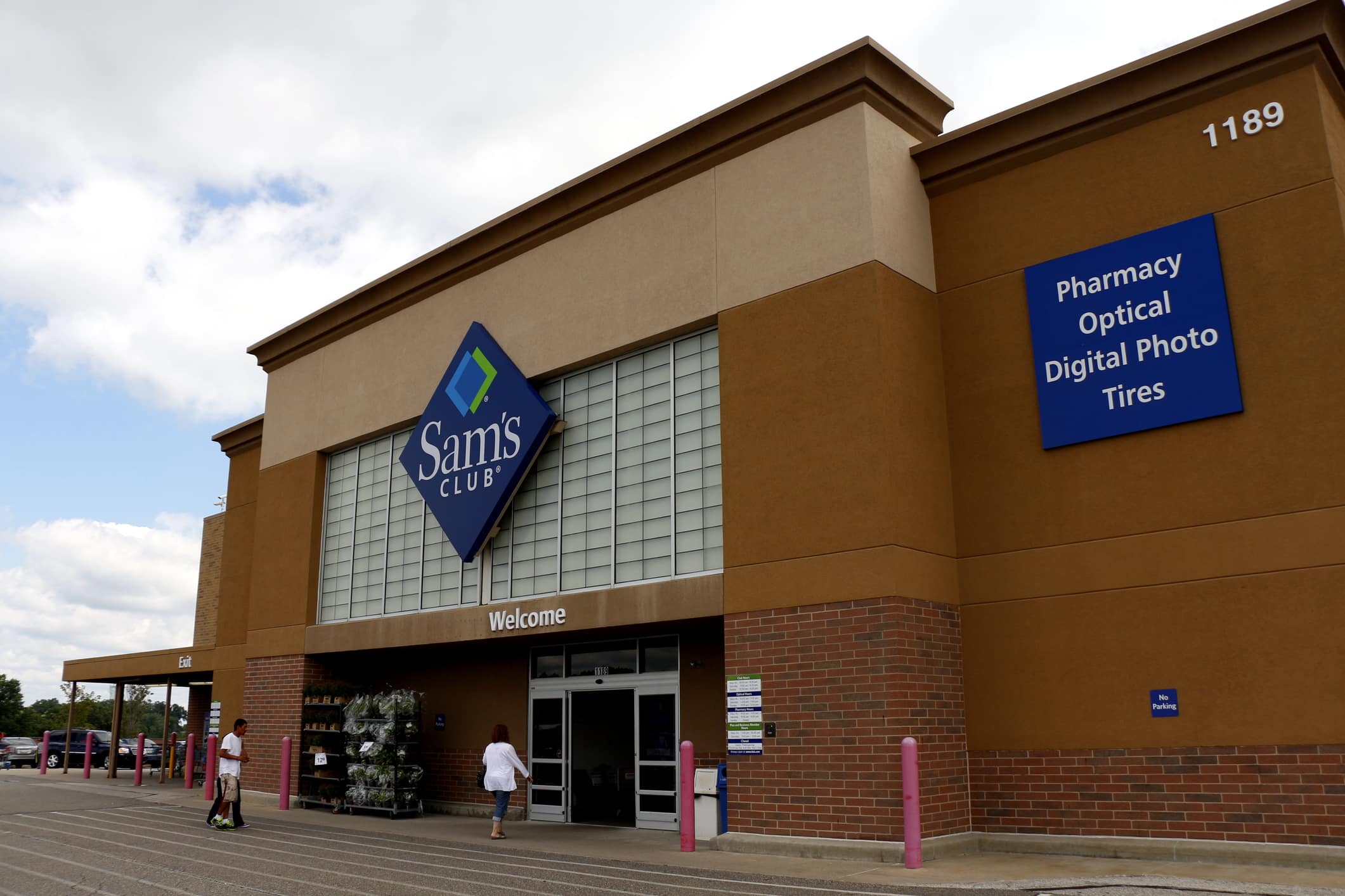 sam's club. photo of front of store.