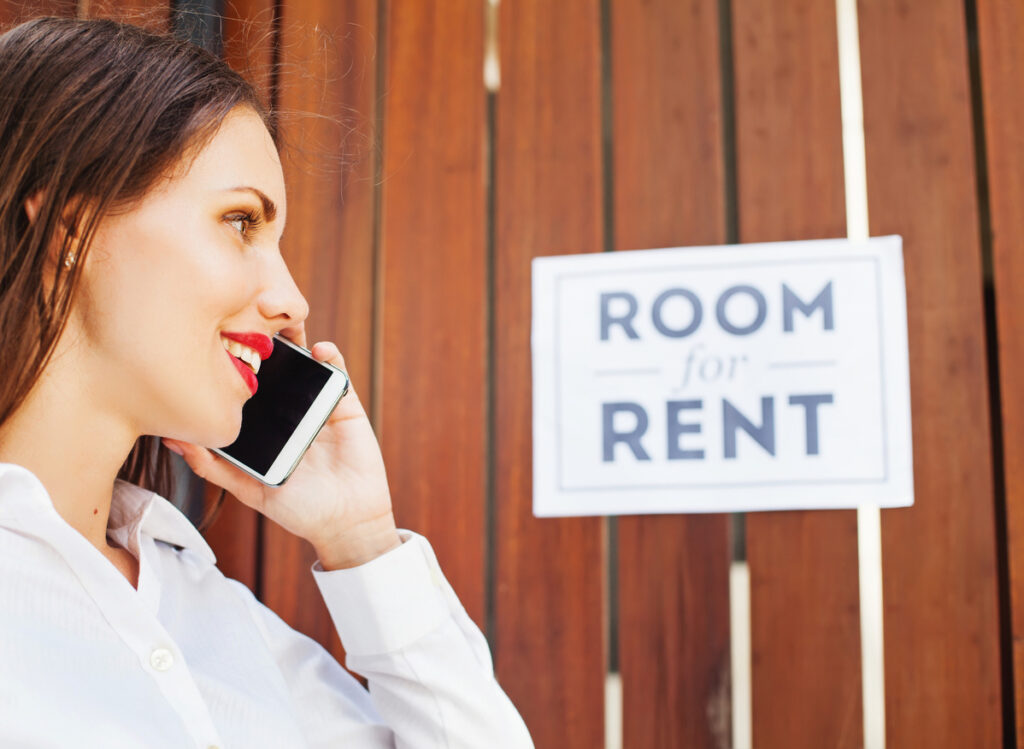 room for rent sign, one idea to make money while you sleep.