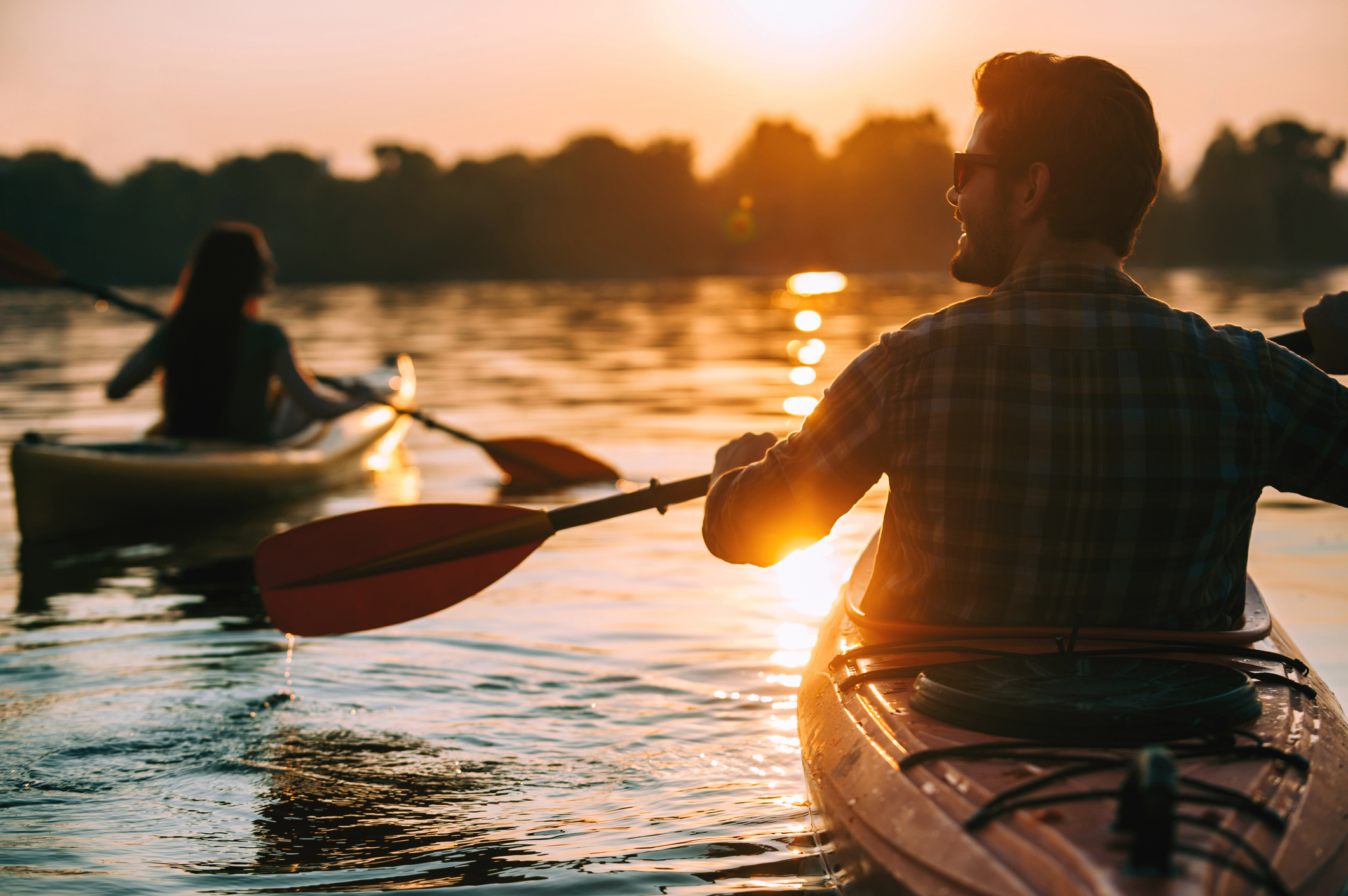 date night kayaking tour, man and woman